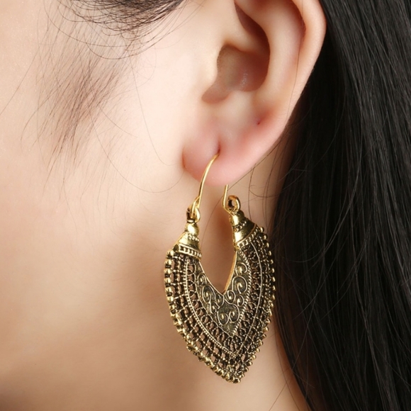 NEW Vintage Style Dangle Earrings - Picture 3 of 4